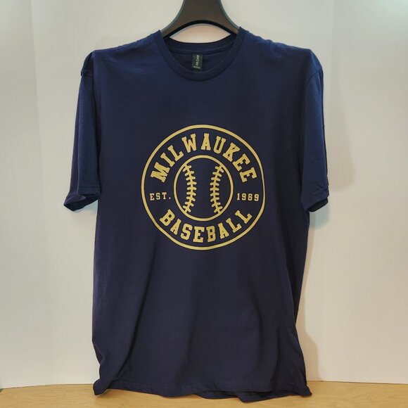 NWOT -- Milwaukee Brewers Seventh Inning Stretch Gameday Navy T-shirt / LG - Picture 4 of 7